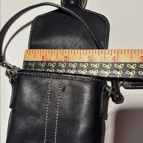 Coach Black Vintage Y2K Soho Wristlet Coach Black Leather Cell Phone Holder Y2K - Picture 12 of 16